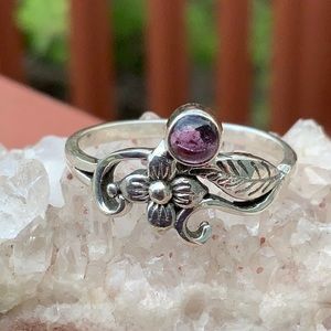 COPY - BOUTIQUE AMETHYST FLORAL 925 STERLING SILVER RING